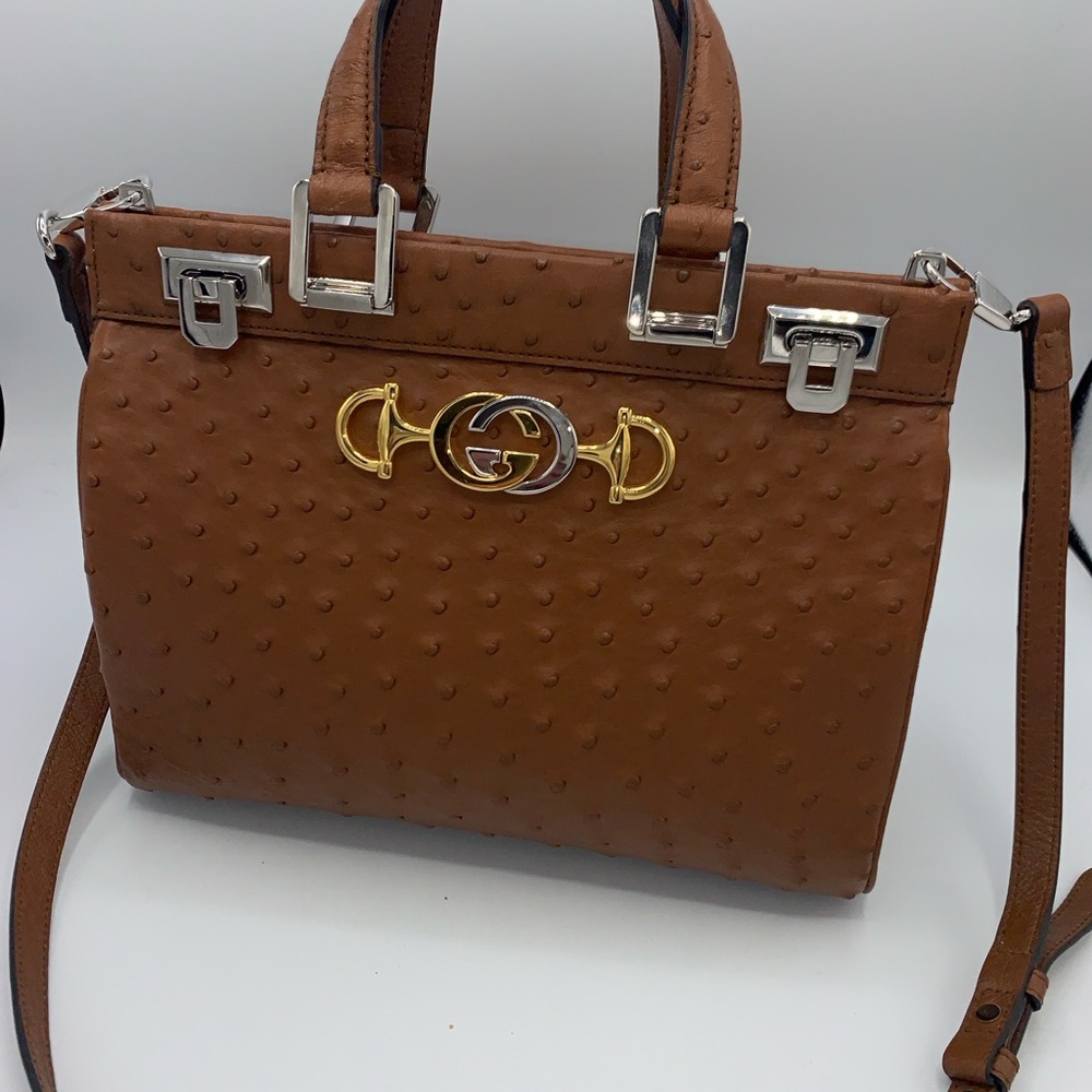 GUCCI ZUMI Ostrich skin Brown/Gold medium structured Satchel
Double handles.